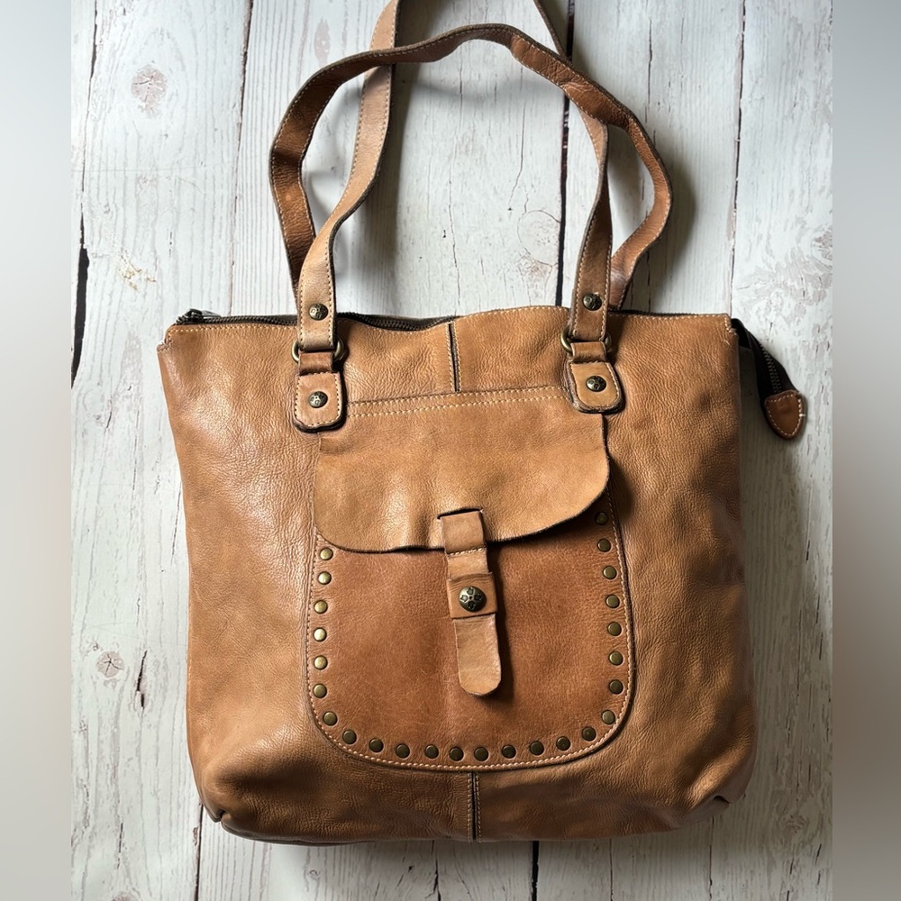 Patricia Nash distressed tan Leather Tote Bag